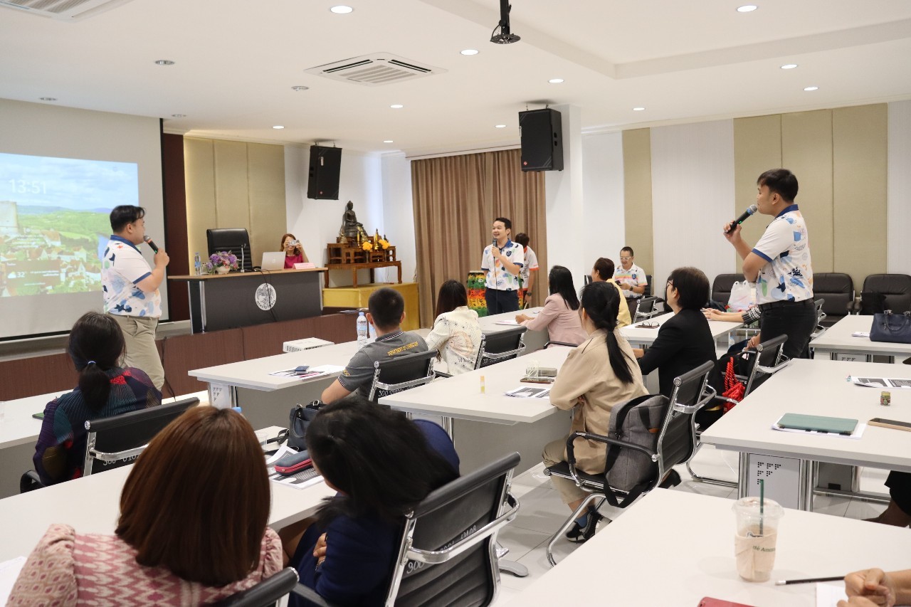 LINE_ALBUM_อบรม 11.6.67_240611_123_0