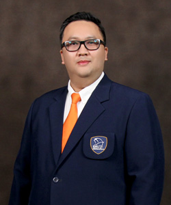นายสุพจน์ อภิรักษ์ธารา