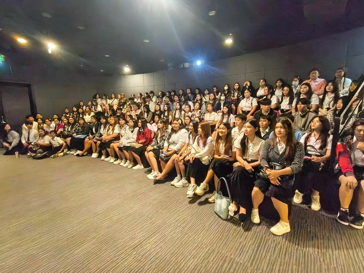LINE_ALBUM_โรงกษาปณ์_250314_2